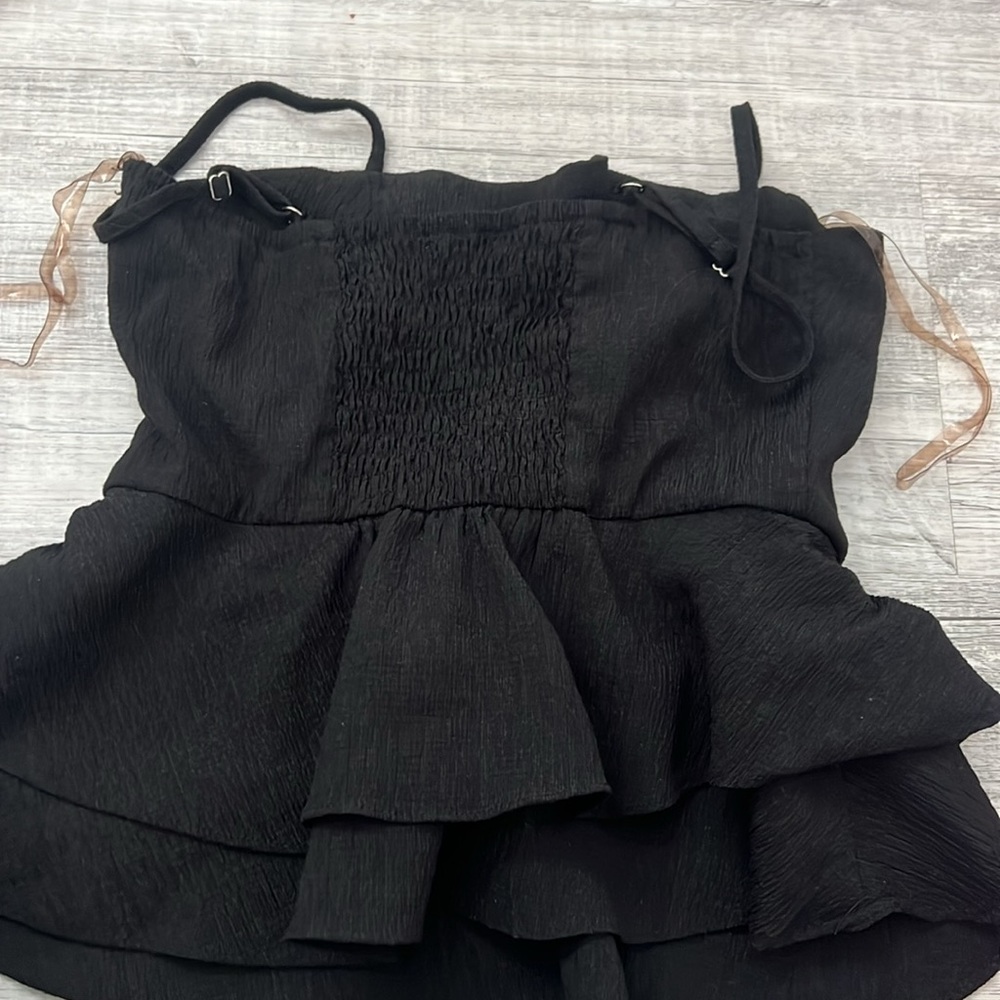 Size small - Picture 2 of 2